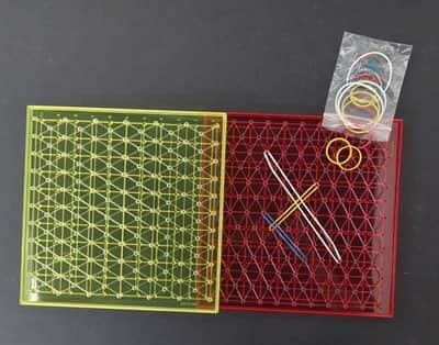 אביזרים לשולחן אור<BR>משחק גומיות+6 לוחות שקופים