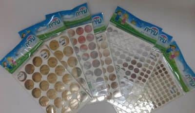 מדבקות עיגולים זהב כסף<BR>25 דף<BR>בחר גודל