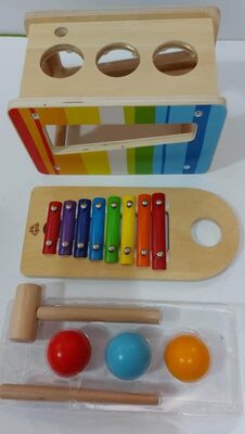 קסילופון נגינה בעזרת פטיש וכדורים