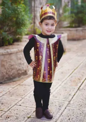 וסט מלך האותיות מלכותי