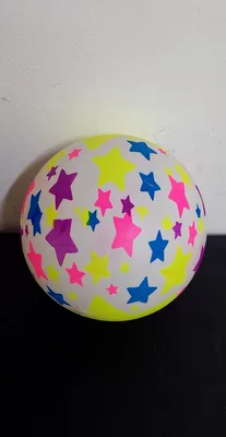 כדור גומי זוהר כוכבים